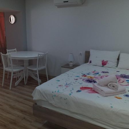 Boutique Apartment 17 Tiflis Exterior foto