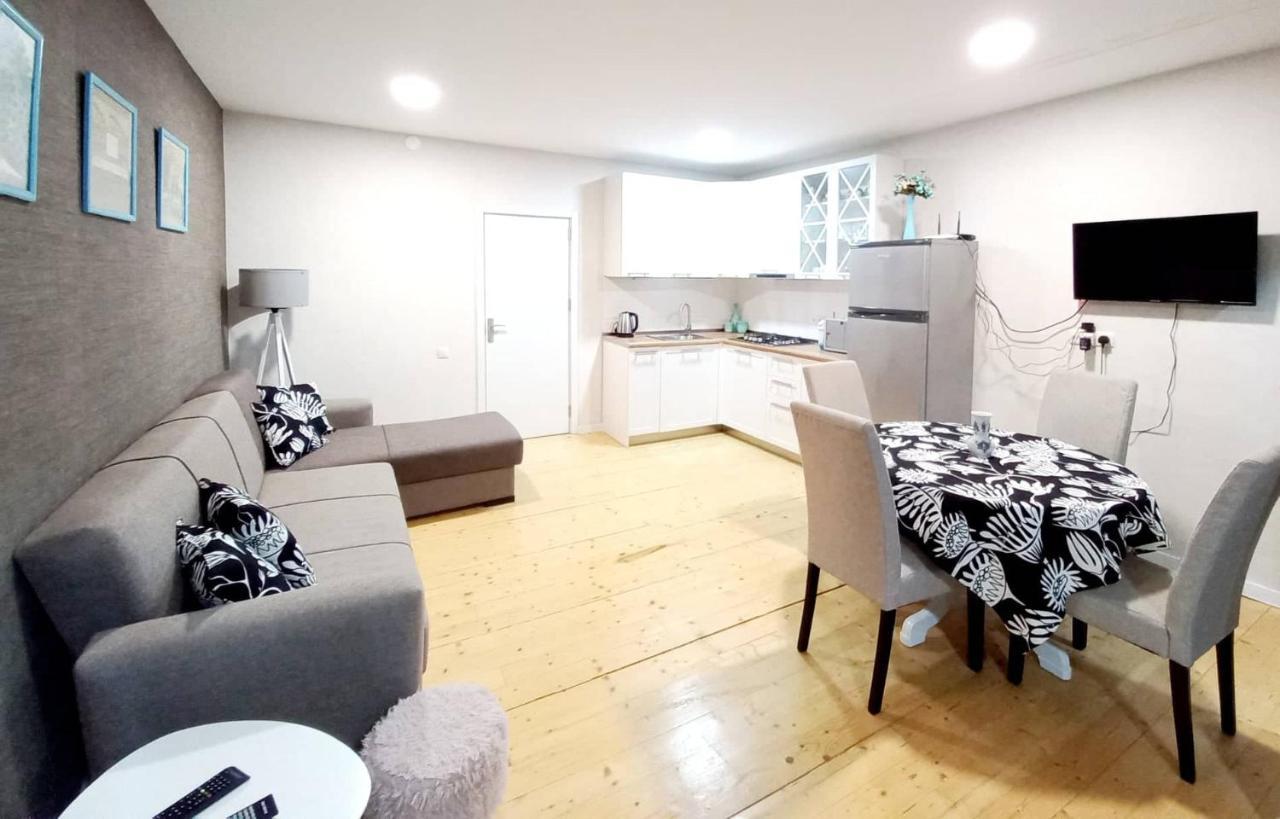 Boutique Apartment 17 Tiflis Exterior foto