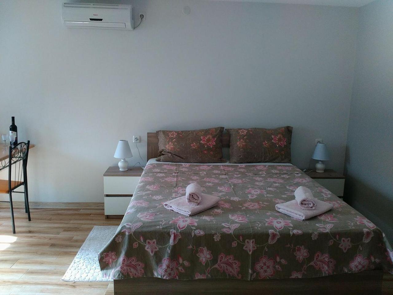 Boutique Apartment 17 Tiflis Exterior foto